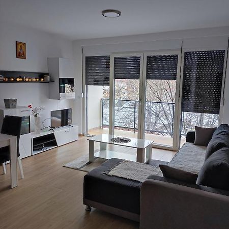 Nina Apartamento Valjevo Exterior foto