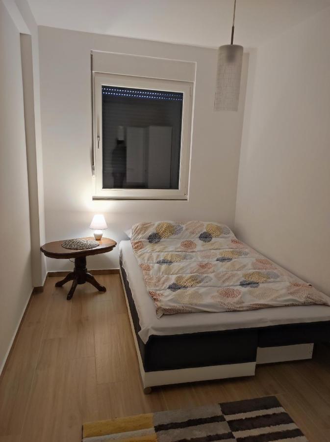 Nina Apartamento Valjevo Exterior foto