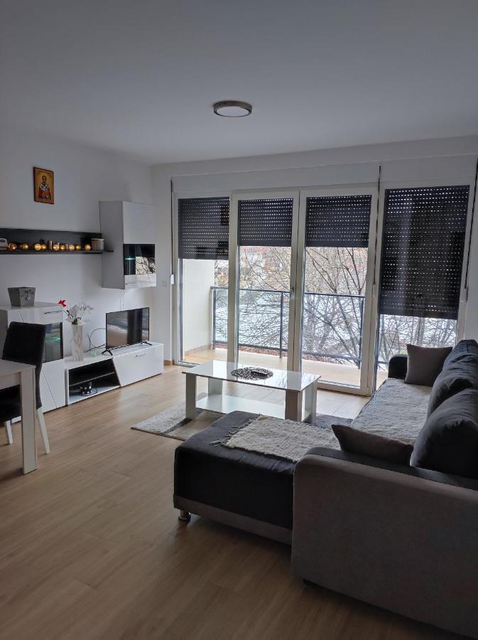 Nina Apartamento Valjevo Exterior foto
