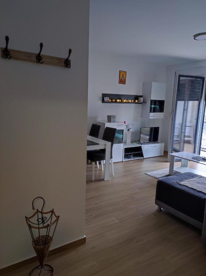 Nina Apartamento Valjevo Exterior foto